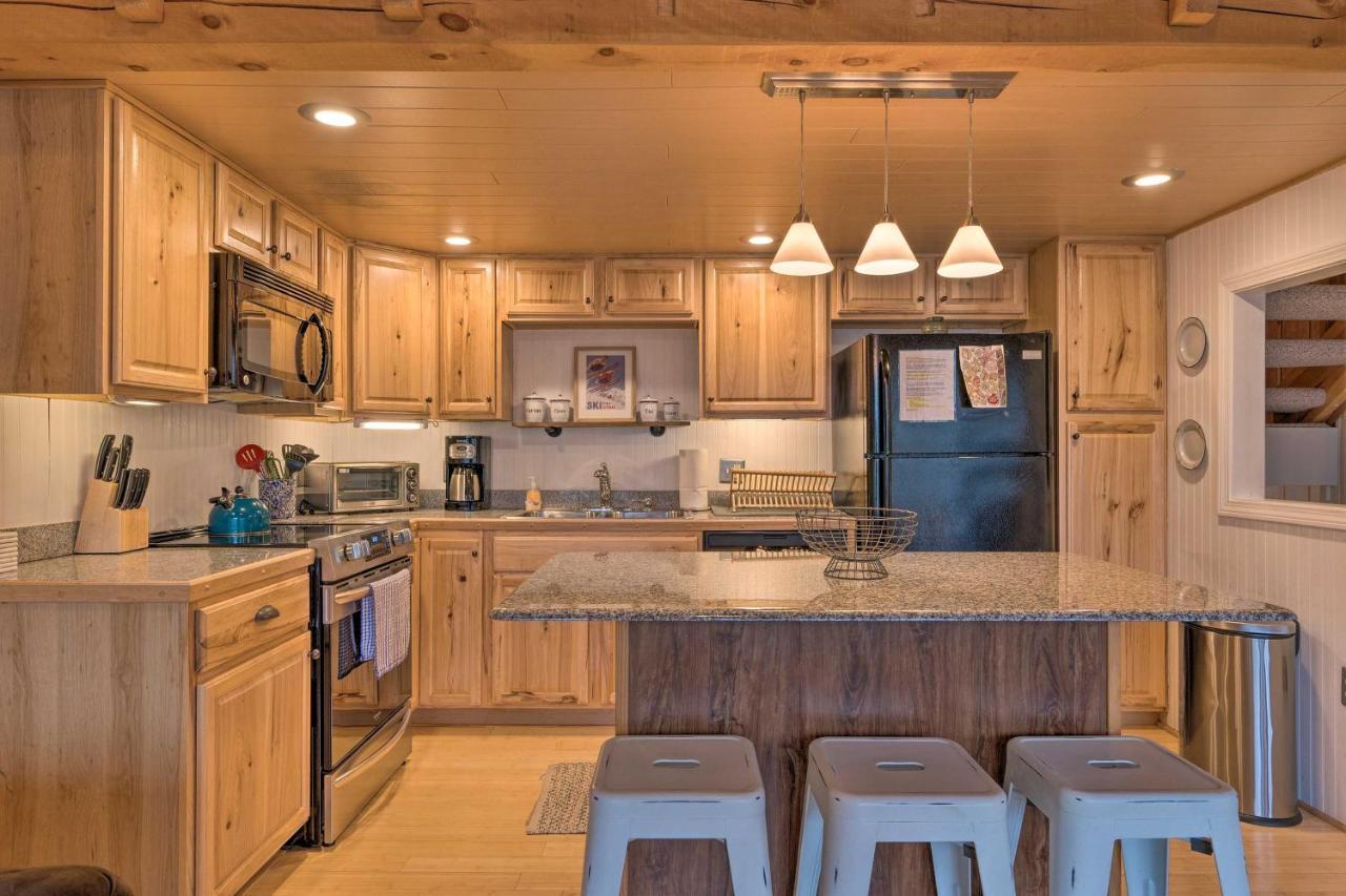 Updated Loon Townhome With Mtn Views And Ski Shuttle! Линкольн Экстерьер фото