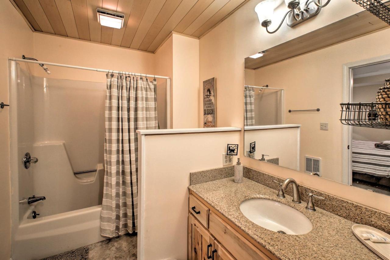 Updated Loon Townhome With Mtn Views And Ski Shuttle! Линкольн Экстерьер фото