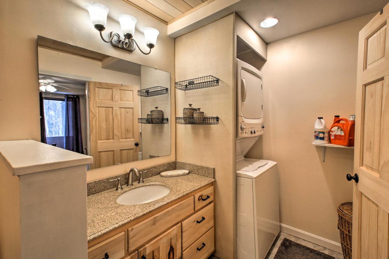 Updated Loon Townhome With Mtn Views And Ski Shuttle! Линкольн Экстерьер фото